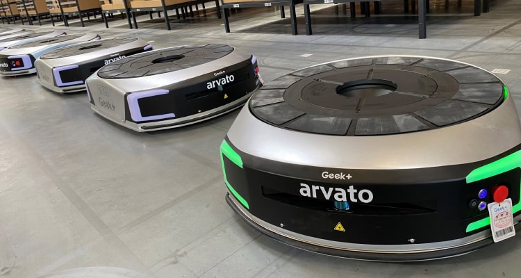 Warehouse Robotics Revolutionize Order Picking Efficiency